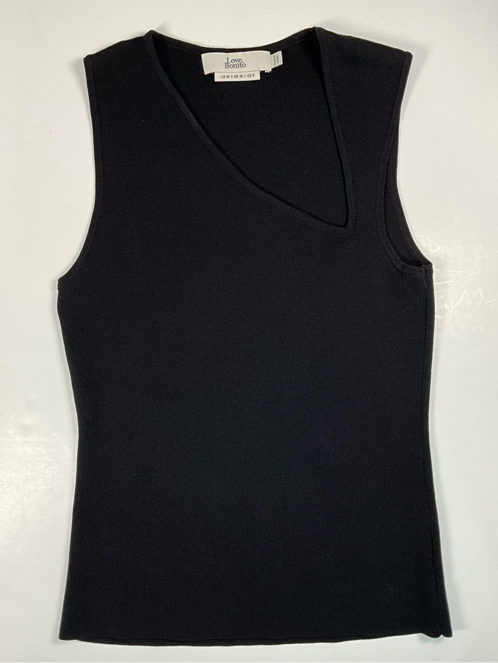 Love Bonito Black Sleeveless Asymmetric V-Neck Top Size‎ 6